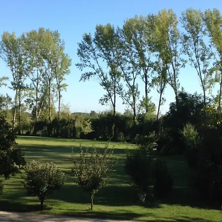 Soloqui Bed & Breakfast 4*