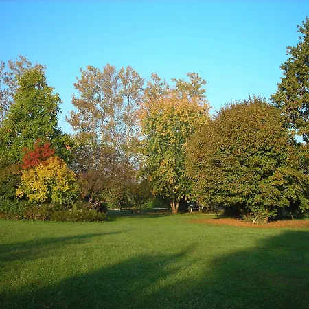 Soloqui Bed & Breakfast 4*